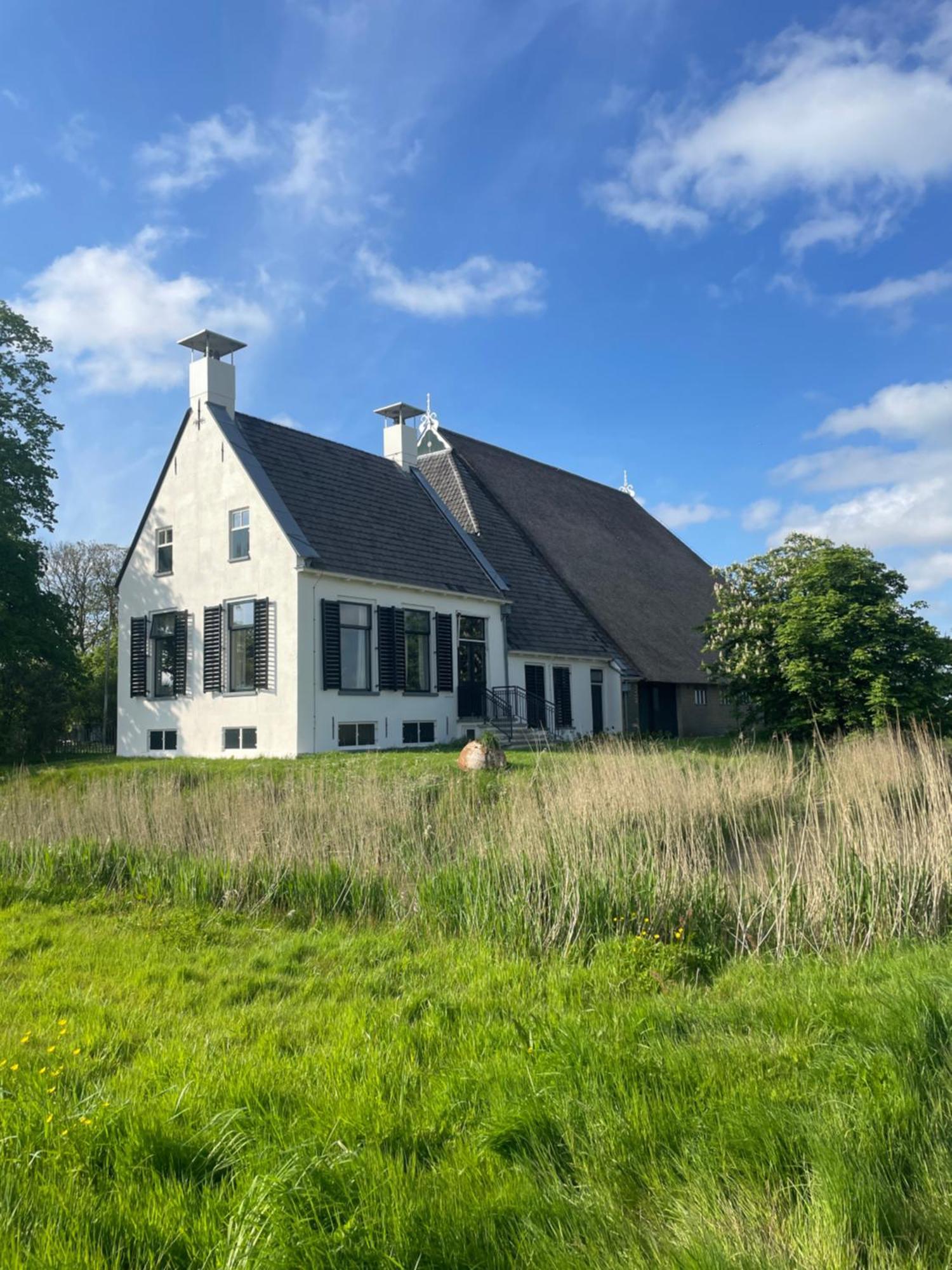 Appartement De Dageraad In Monumentale Boerderij Kimswerd Buitenkant foto